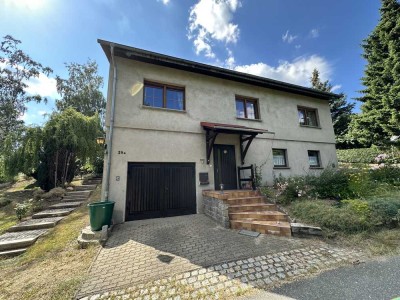 Freistehendes Einfamilienhaus mit Garten, Terrasse, Einbauküche & Garage in Waldhufen zu vermieten