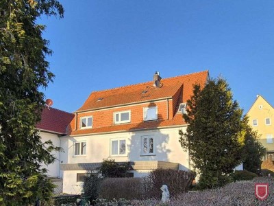 Zweifamilienhaus mit viel Platz in zentraler Lage von Lohfelden