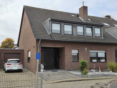 Provisionsfrei! Ein- Zweifamilienhaus, Garage, Garten, ruhige Lage, 220 m² - 6.0 Zi., unterkellert
