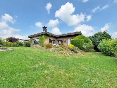 Einzigartiger Bungalow mit traumhaftem Fernblick ins Sauerland