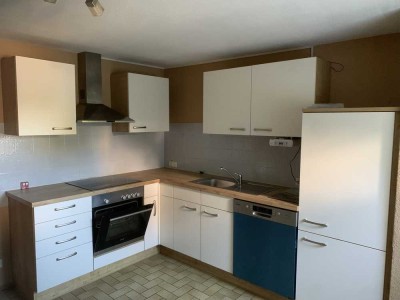 Geräumige 6-Zimmer Wohnung mit Garage in Durchhausen