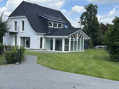 Attraktive 3-Zimmer-DG-Wohnung mit gehobener Innenausstattung mit Balkon und EBK in Tarmstedt