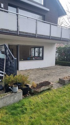 Erstbezug nach Sanierung mit zwei Terrassen: Attraktive 2-Raum-Erdgeschosswohnung