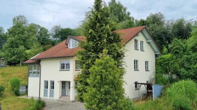 Gediegene Unternehmerresidenz mit Weitblick und Bauplatz  in Leutkirch/Diepoldshofen