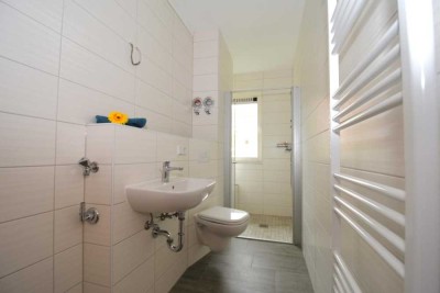 Modernisierte 2 Raumwohnung mit EBK ab November