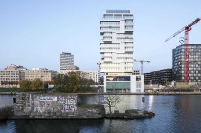 LUXUS LOFT MIT FANTASTISCHEM WASSERBLICK Süd/West-Ausrichtung KÜHLDECKE  & CONCIERGE SERVICE.