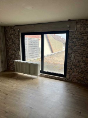 Exklusive, gepflegte 2-Zimmer-Wohnung mit Balkon und Einbauküche in Bruchsal