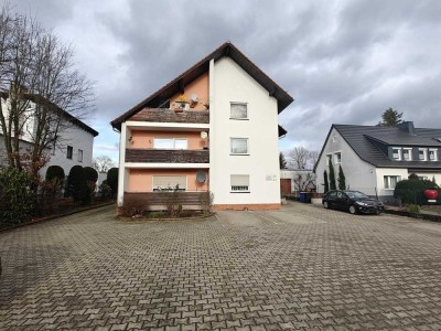 Schöne 3-Zimmer-Wohnung mit Balkon und Stellplatz