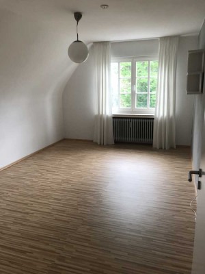 Stilvolle 3-Zimmer-Dachgeschosswohnung in Troisdorf