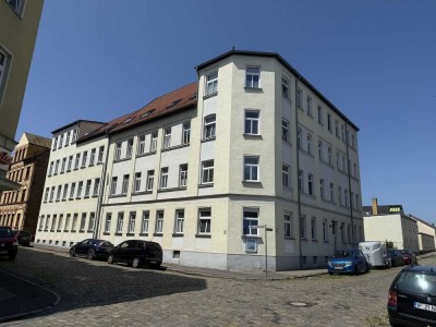 Frisch sanierte 2-Zimmer-Wohnung mit Balkon im EG in Schkeuditz