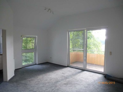 Exklusive, gepflegte 2-Raum-Wohnung mit gehobener Innenausstattung mit Balkon und EBK in Buchholz