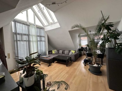 Großzügige und helle Wohnung