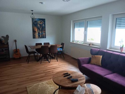 Helle, sanierte 2 bis 3 Zimmer Wohnung mit neuer EBK in Gernsheim