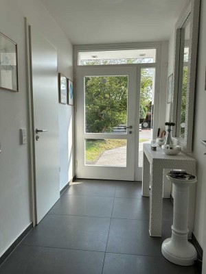 Hösel - LAGE LAGE LAGE sanierter Bungalow mit Aufbaumöglichkeit