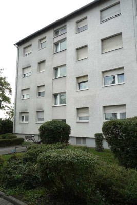 Riedstadt-Goddelau! **Schön geschnittene 3 Zimmerwohnung mit Balkon**