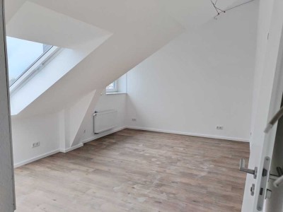 Erstbezug nach Sanierung: Charmante 1-Zimmer-Wohnung im 3. OG in Rodgau