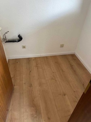 1-Zi-Wg zu vermieten im 1. Stock eines Mehrfamilienhauses in Jesingen.