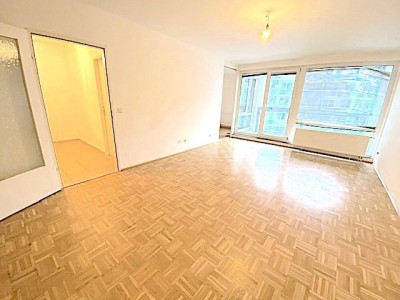 PROVISIONSFREI VOM EIGENTÜMER! 2-ZIMMER WOHNUNG MIT LOGGIA IN DER FORSTHAUSGASSE!