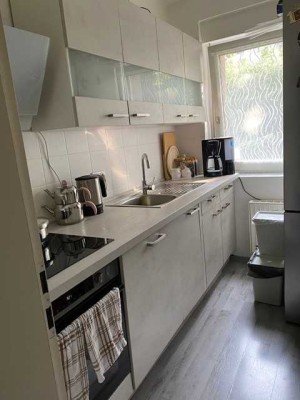 ***NETTE MIETER GESUCHT-SCHÖNE 3 ZIMMER WOHNUNG IN ESSEN-KRAY