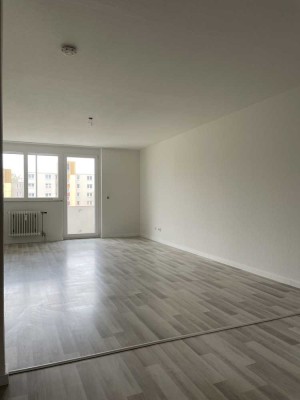 Moderne 3-Zimmer-Wohnung mit Balkon im 4. OG in Denzlingen