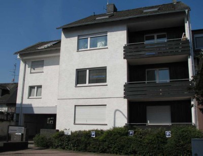 Helle 1-Zimmer Wohnung im 2. OG in Schwalbach am Taunus