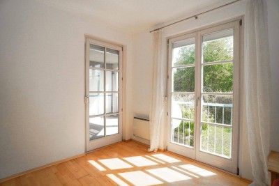 Sonnige 3-Zimmer-Wohnung mit Süd-Terrasse, Garten und Parkplatz - Jennersdorf