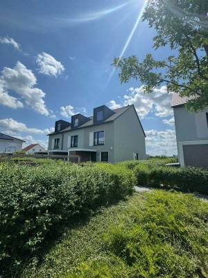 Großzügiges Reihenendhaus in herrlicher Lage
