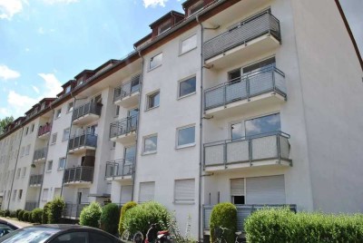 Schöne 1 Zimmer Wohnung mit Balkon in ruhiger Feldrandlage