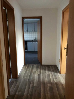 Charmante DG-Wohnung in 51375 Leverkusen – 2 Zimmer + Einbauküche