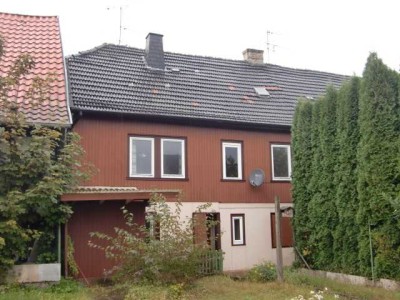 "SCHNÄPPCHEN" Wohnhaus mit Charme, ca.  130 m² Wfl., 7 Zimmer, 299  m² Grundstück