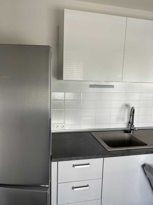 Exklusive, gepflegte 2-Zimmer-Wohnung mit Balkon und EBK in Reutlingen