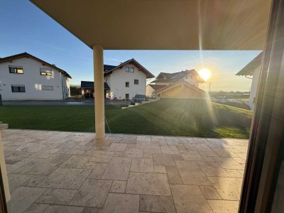 Erstbezug: attraktive 3-Zimmerwohnung mit Garten, Tiefgarage und Aufzug