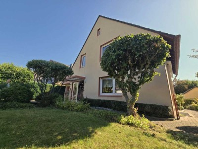 „Ein Platz für neue Geschichten – freistehendes Haus in bester Nachbarschaft“