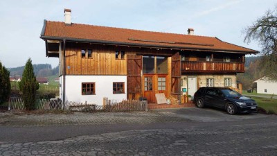 Denkmalgeschützte Doppelhaushälfte zu vermieten