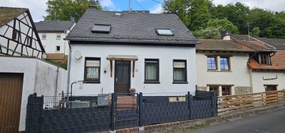 Charmantes Einfamilienhaus mit Garten