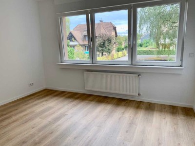 Exklusive, sanierte 2-Raum-Wohnung mit gehobener Innenausstattung und Balkon in Herne
