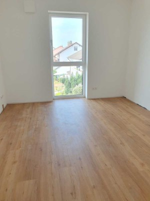 Exklusive 3-Zimmer-Wohnung mit großem Balkon in Ergolding