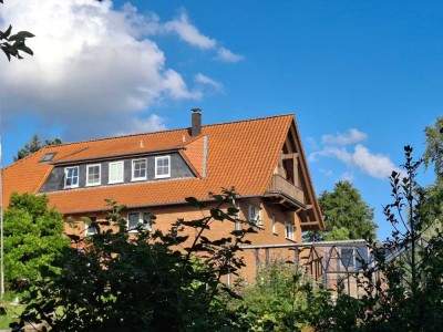 Helle DG-Wohnung 115 m² mit Einbauküche in Extertal-Rott