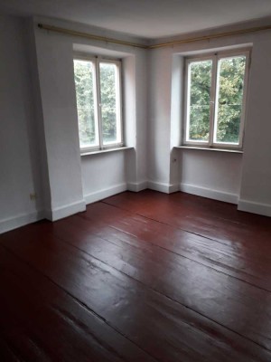 Schöne und modernisierte 2-Zimmer-Wohnung in Augsburg