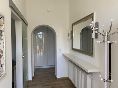 Schönes möbliertes 1-Zimmer App., 48 qm, Sanierung 2022, Balkon und Terrasse