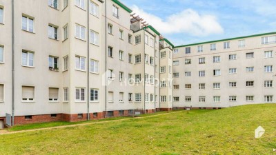Gepflegt & Modernisiert! Charmante 2-Zimmer-Altbauwohnung mit Wintergarten und hohen Decken