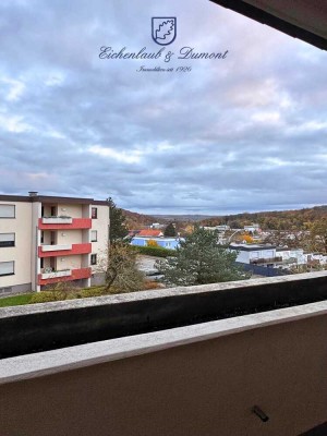 Gepflegte 2-ZKB-Wohnung mit Balkon & Außenstellplatz