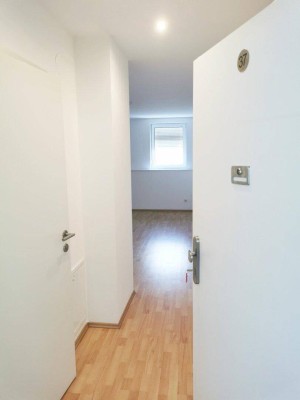 4 Zimmer.-DG-Wohnung +18m² Terrasse, inkl. Klimaanlage &amp; Küche