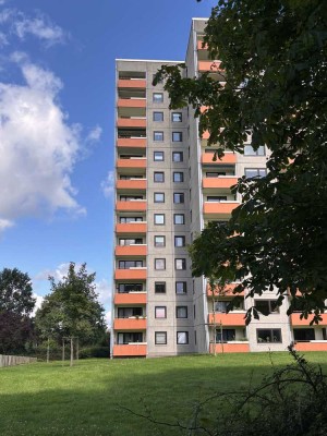 Ihr Traum am Wasser: 3-Zimmer-Wohnung mit Balkon und seitlichem Fördeblick