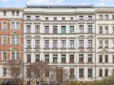 Zentrum-Nord Leipzig – Stilvolle, denkmalgeschützte 2-Zimmer-Dachgeschosswohnung mit eigener Loggia