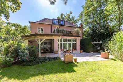 Villa mit 7 Zimmern - riesige Terrasse - 500 Meter bis Zehlendorf