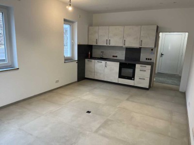 Stilvolle 1 Raum EG Wohnung NEUBAU mit gehobener Innenausstattung mit EBK in Gummersbach Berghausen