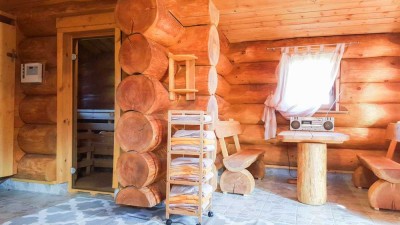Leben, wo andere Urlaub machen – Ihr autarkes Traumhaus aus Douglasie im Schwarzwald