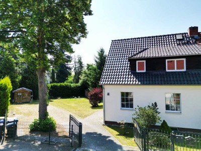 Großzügige Siedlungshaushälfte in ruhiger aber zetraler Lage in Kleinmachnow