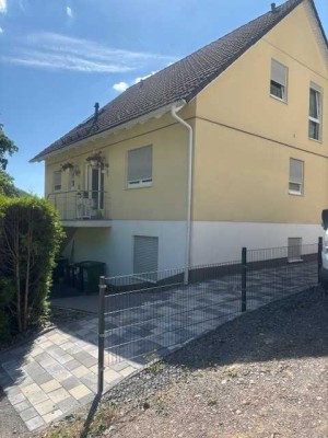 Zwei-Dreifamilienhaus mit Garage, Garten, Terrasse und Balkon in ruhiger Lage...